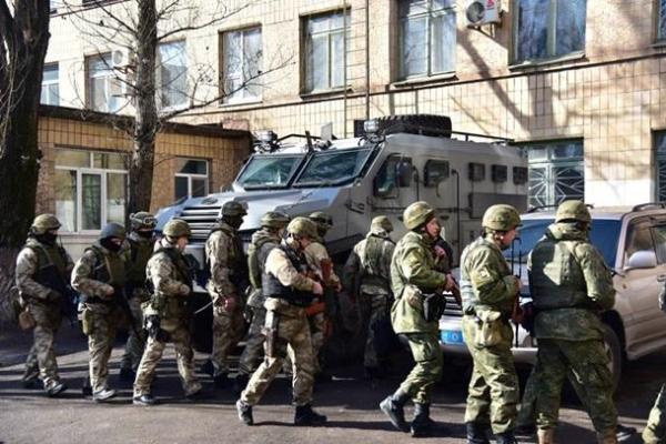 В прифронтовую Авдеевку направили спецподразделение "КОРД" - Аброськин В прифронтовую Авдеевку направили спецподразделение "КОРД" - Аброськин