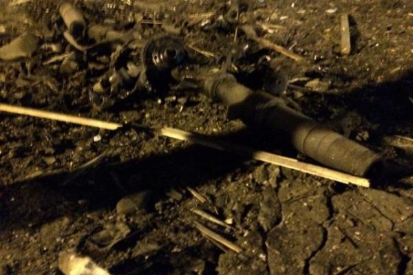 Последствия мощного взрыва в Донецке: в сеть попали первые фото с места происшествия Последствия мощного взрыва в Донецке: в сеть попали первые фото с места происшествия
