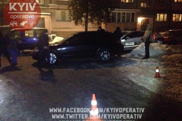 В Киеве во время конфликта водитель такси выстрелил из травмата в лицо пассажиру В Киеве во время конфликта водитель такси выстрелил из травмата в лицо пассажиру