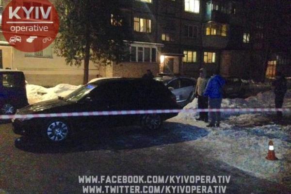 В Киеве во время конфликта водитель такси выстрелил из травмата в лицо пассажиру В Киеве во время конфликта водитель такси выстрелил из травмата в лицо пассажиру