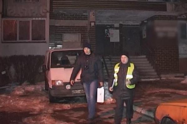 В Киеве полицейские разыскали двух подружек, которые намеревались "по приказу" совершить суицид В Киеве полицейские разыскали двух подружек, которые намеревались "по приказу" совершить суицид