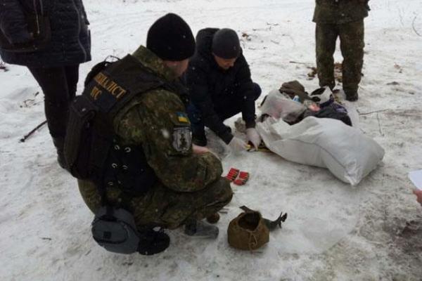 На блокпосту в Бахмуте в лековушке с тремя детьми обнаружены боеприпасы