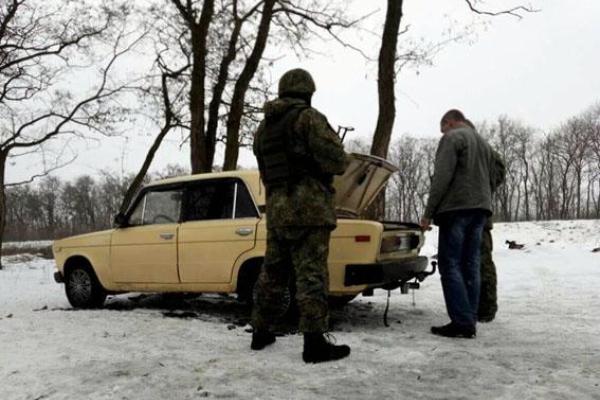 На блокпосту в Бахмуте в лековушке с тремя детьми обнаружены боеприпасы