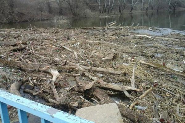 На Луганщине восстановлено движение транспорта на "Томашовском" мосту через реку Северский Донец