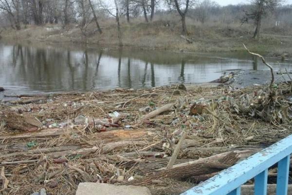На Луганщине восстановлено движение транспорта на "Томашовском" мосту через реку Северский Донец