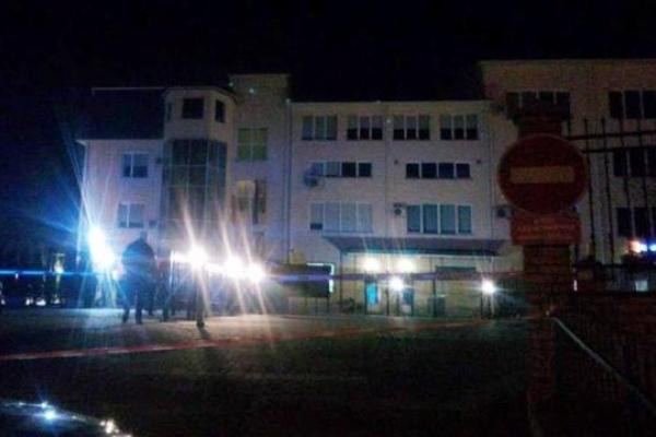 Ночной обстрел Генконсульства Польши в Луцке квалифицирован, как террористический акт Ночной обстрел Генконсульства Польши в Луцке квалифицирован, как террористический акт