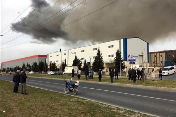 В Турции в результате взрыва на текстильной фабрике пострадали 29 человек В Турции в результате взрыва на текстильной фабрике пострадали 29 человек