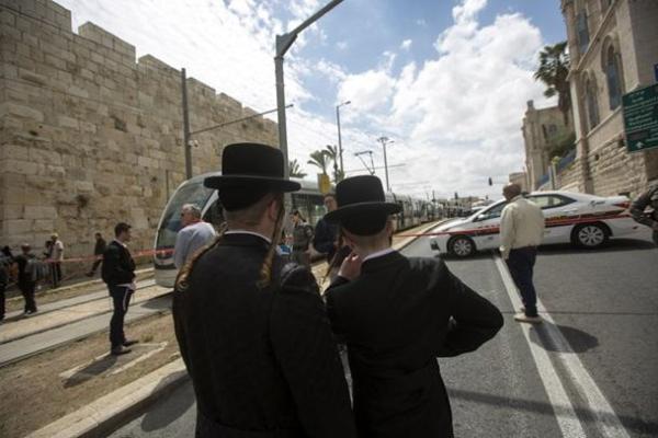 В центре Иерусалима палестинец зарезал студентку из Британии и ранил еще 2 человек В центре Иерусалима палестинец зарезал студентку из Британии и ранил еще 2 человек