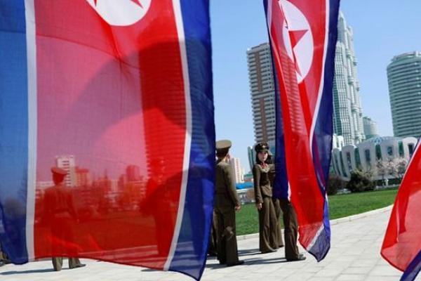 В столице Северной Кореи ко Дню Солнца открыли новый жилой комплекс В столице Северной Кореи ко Дню Солнца открыли новый жилой комплекс