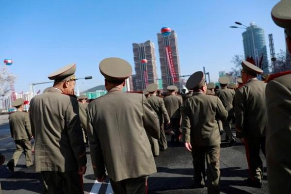 В столице Северной Кореи ко Дню Солнца открыли новый жилой комплекс В столице Северной Кореи ко Дню Солнца открыли новый жилой комплекс