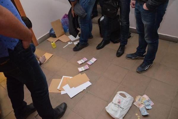 На Ивано-Франковщине за взяточничество задержан руководитель управления Госгеокадастра На Ивано-Франковщине за взяточничество задержан руководитель управления Госгеокадастра