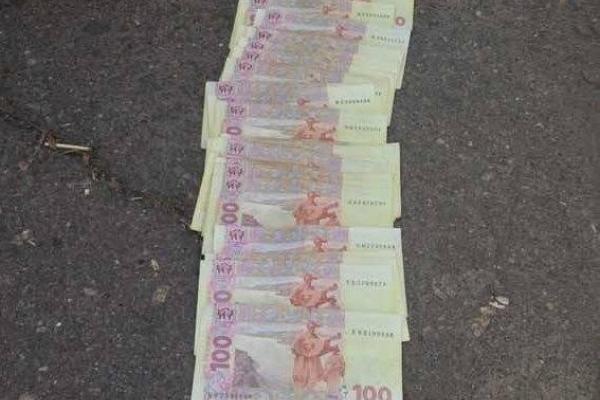 В Херсоне за вымогательство задержан майор полиции В Херсоне за вымогательство задержан майор полиции