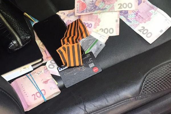 В Одессе СБУ задержала чиновников-вымогателей В Одессе СБУ задержала чиновников-вымогателей