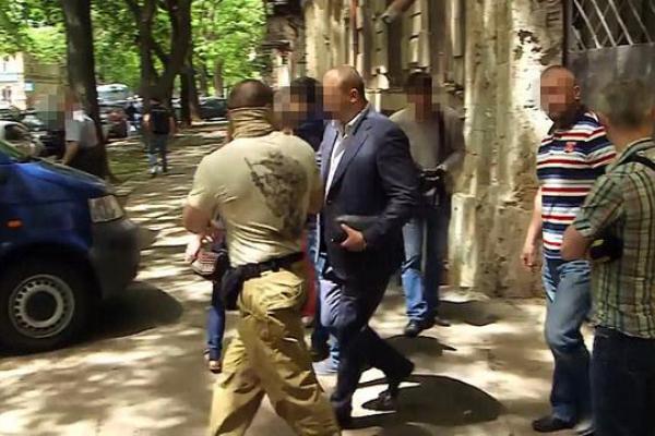 В Одессе СБУ задержала чиновников-вымогателей В Одессе СБУ задержала чиновников-вымогателей