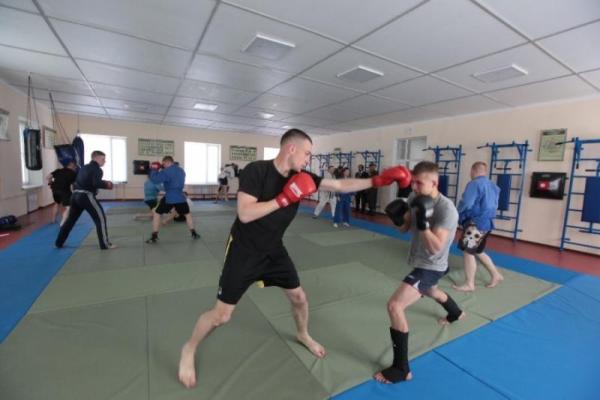 Глава Представительства НАТО в Украине посетил Академию Нацгвардии Украины