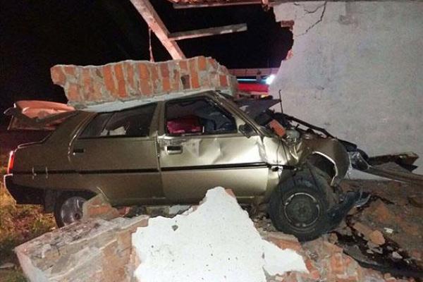Смертельное ДТП в Полтаве: погиб молодой водитель Смертельное ДТП в Полтаве: погиб молодой водитель