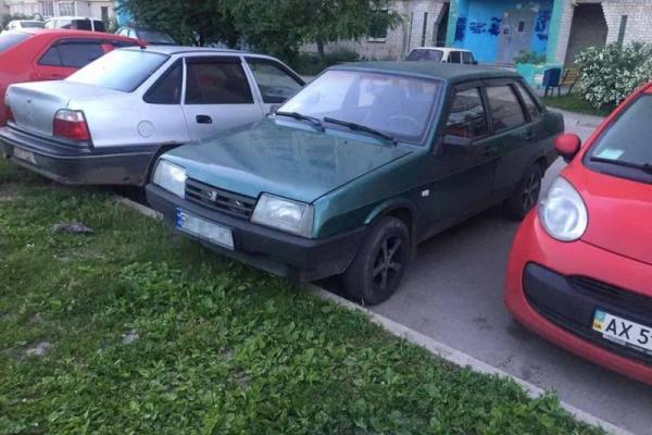 В Харькове сотрудники УГРО в ходе спецоперации задержали группу похитителей авто
