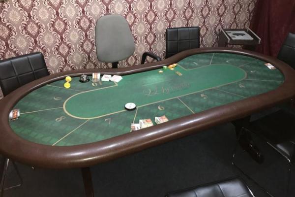 В Киеве полиция "накрыла" два подпольных казино В Киеве полиция "накрыла" два подпольных казино
