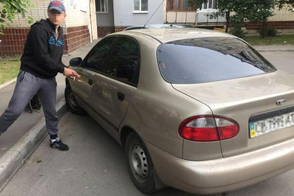 В Харькове сотрудники УГРО в ходе спецоперации задержали группу похитителей авто