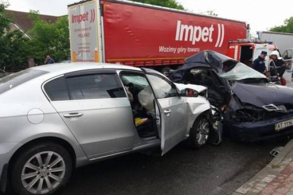 На Прикарпатье в ДТП погиб футболист Роман Стоцкий На Прикарпатье в ДТП погиб футболист Роман Стоцкий