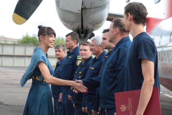 Из Черногории вернулись авиаторы ГСЧС, помогавшие в тушении масштабных лесных пожаров Из Черногории вернулись авиаторы ГСЧС, помогавшие в тушении масштабных лесных пожаров