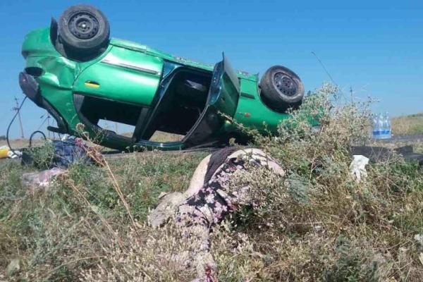 На трассе "Кременевка - Ялта" перевернулся автомобиль "Daewoo Lanos": есть жертвы