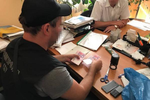 В Одесской области погорела на взятке глава поселкового совета В Одесской области погорела на взятке глава поселкового совета
