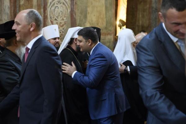 Гройсман принял участие в праздничных мероприятиях по случаю Дня Независимости Украины 