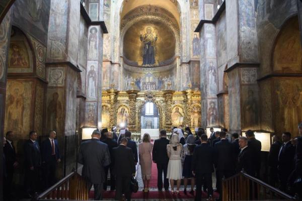 Гройсман принял участие в праздничных мероприятиях по случаю Дня Независимости Украины 