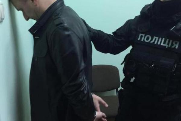 Сотрудники ГПУ провели в Одесской области "зачистку" в рядах чиновников-коррупционеров Сотрудники ГПУ провели в Одесской области "зачистку" в рядах чиновников-коррупционеров