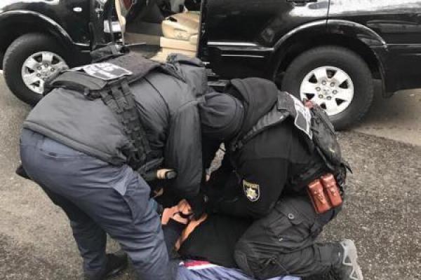 Сотрудники ГПУ провели в Одесской области "зачистку" в рядах чиновников-коррупционеров Сотрудники ГПУ провели в Одесской области "зачистку" в рядах чиновников-коррупционеров