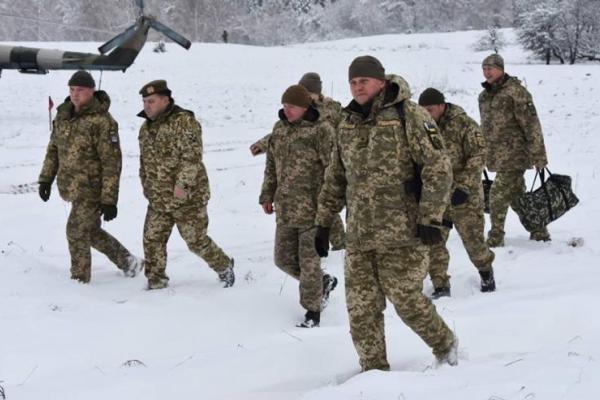 Министр обороны Степан Полторак совершил рабочую поездку в район проведения АТО Министр обороны Степан Полторак совершил рабочую поездку в район проведения АТО