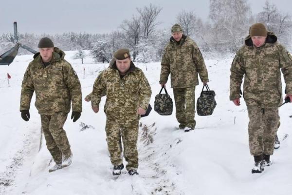 Министр обороны Степан Полторак совершил рабочую поездку в район проведения АТО Министр обороны Степан Полторак совершил рабочую поездку в район проведения АТО