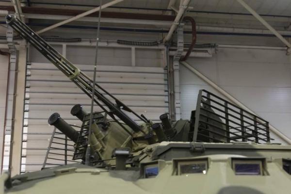 Порошенко: Новая версия бронетранспортера БТР-4МВ1 - сверхмощная военная машина Порошенко: Новая версия бронетранспортера БТР-4МВ1 - сверхмощная военная машина