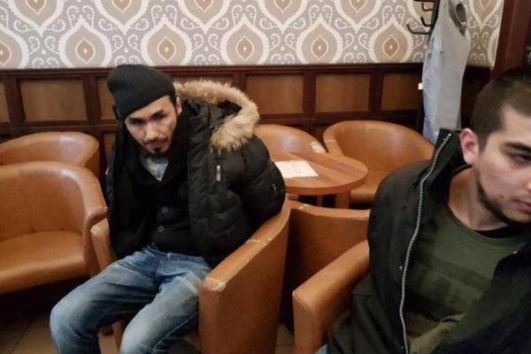 СБУ арестовала членов преступной группы, наладившей канал нелегальной миграции СБУ арестовала членов преступной группы, наладившей канал нелегальной миграции