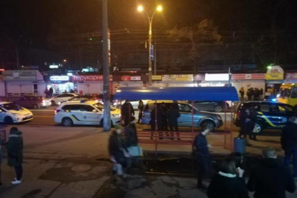 Ночные погромы в Киеве: полиция задержала активистов Национального корпуса Ночные погромы в Киеве: полиция задержала активистов Национального корпуса
