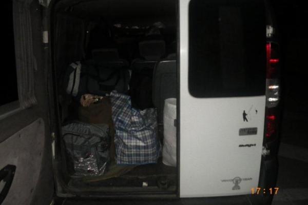 Украинец пытался вывезти в Крым более 250 марок прошлого века