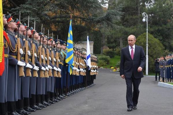 Путин приехал в Крым на открытие памятника императору Александру III Путин приехал в Крым на открытие памятника императору Александру III