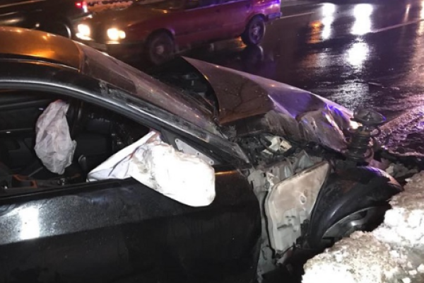Смертельное ДТП в Киеве: водитель BMW сбежал с места аварии, бросив погибшего пассажира Смертельное ДТП в Киеве: водитель BMW сбежал с места аварии, бросив погибшего пассажира