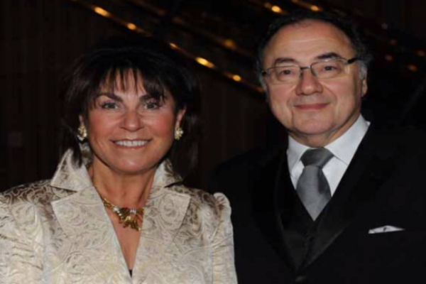 В Канаде полиция выясняет причины загадочной смерти миллиардера Бернарда Шермана и его жены