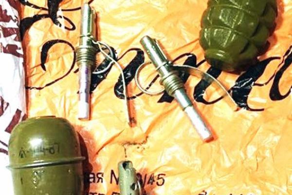 В Харькове полиция разоблачила вооруженную банду, которая "трясла" местных бизнесменов В Харькове полиция разоблачила вооруженную банду, которая "трясла" местных бизнесменов