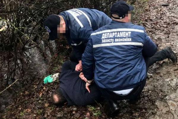 "Дополнительный заработок": Чиновник Государственной исполнительной службы попался на взятке "Дополнительный заработок": Чиновник Государственной исполнительной службы попался на взятке