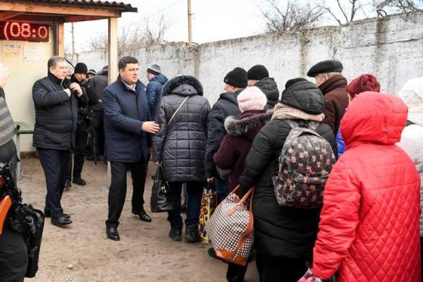 Кабмин выделил 165 млрд грн на обеспечение и техническую модернизацию армии - Гройсман