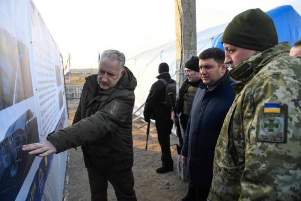 Кабмин выделил 165 млрд грн на обеспечение и техническую модернизацию армии - Гройсман