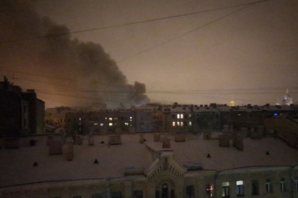 В Санкт-Петербурге горит корпус Военно-морской академии  В Санкт-Петербурге горит корпус Военно-морской академии