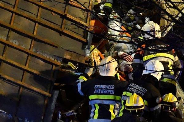 В результате взрыва в Бельгии обрушился жилой дом В результате взрыва в Бельгии обрушился жилой дом