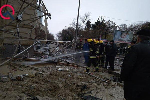 Выбитые окна и сгоревший магазин: В центре Баку прогремел мощный взрыв Выбитые окна и сгоревший магазин: В центре Баку прогремел мощный взрыв