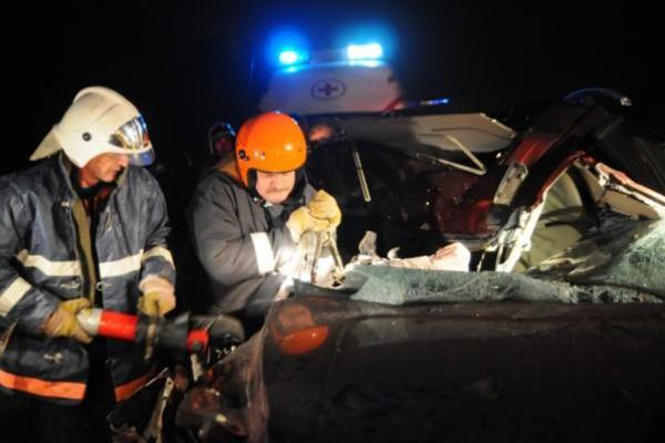 В России столкнулись Renault Duster и Mazda: в ДТП погибло 10 человек, среди них 4 ребенка В России столкнулись Renault Duster и Mazda: в ДТП погибло 10 человек, среди них 4 ребенка