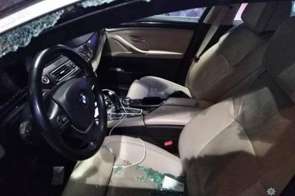 В Киеве на АЗС из салона BMW похитили 4 млн гривен В Киеве на АЗС из салона BMW похитили 4 млн гривен