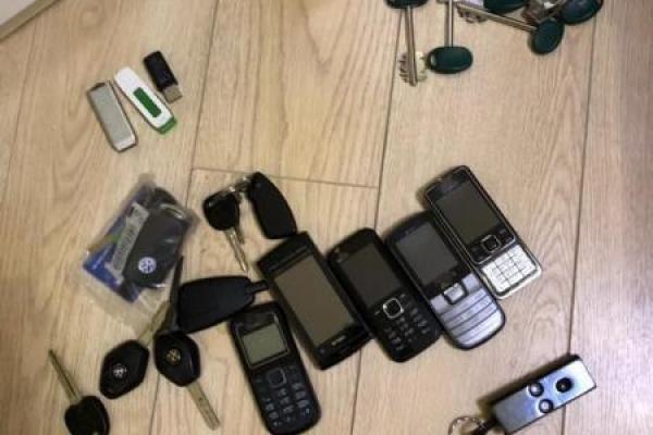 В Киеве СБУ задержала ОПГ, которая проворачивала незаконные сделки с недвижимостью В Киеве СБУ задержала ОПГ, которая проворачивала незаконные сделки с недвижимостью